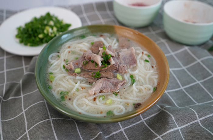 蔡甸原味汤粉王培训